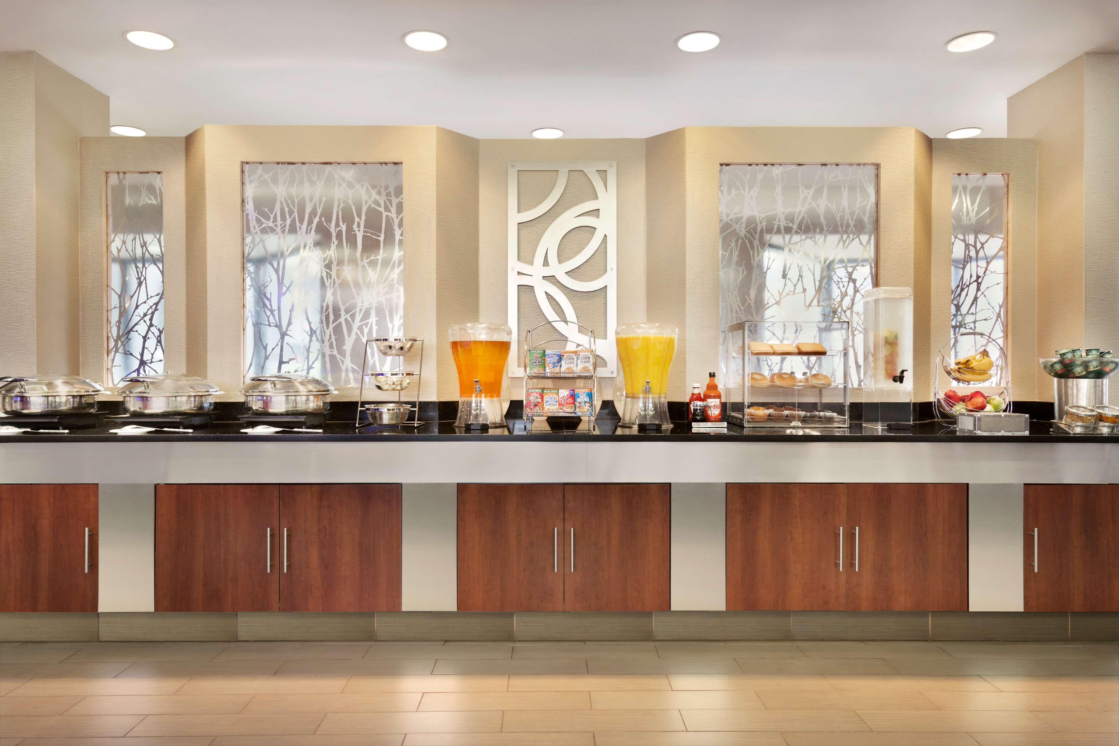Radisson Akron-Fairlawn Copley Montrose Exteriör bild